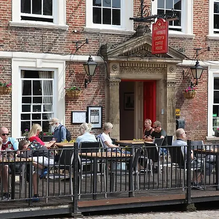 Millgate In The Heart Of Richmond